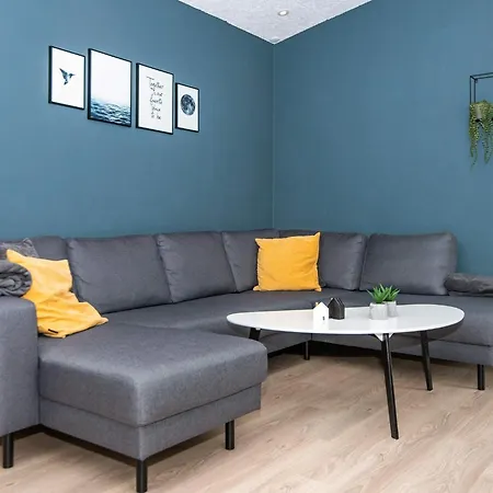 Luxury Lakeside Retreat-by Traum Vakantiehuis *