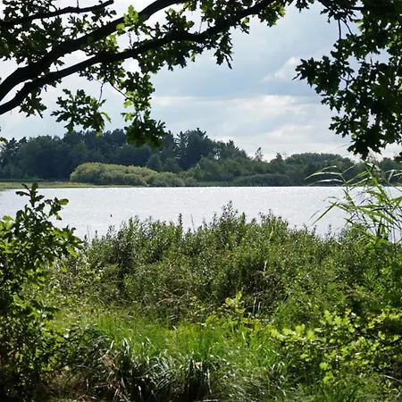 Luxury Lakeside Retreat-by Traum