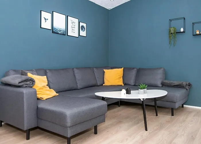 Luxury Lakeside Retreat-by Traum Nyaraló *